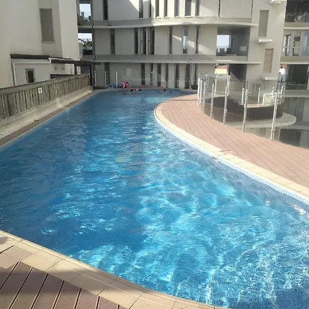 Апартаменты Stylish Luxury Flat In Center Of Ларнака